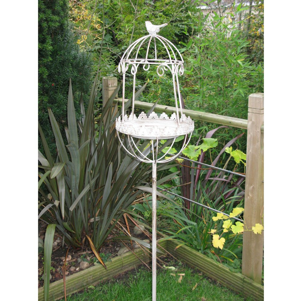 An image of Bird bath on a stand