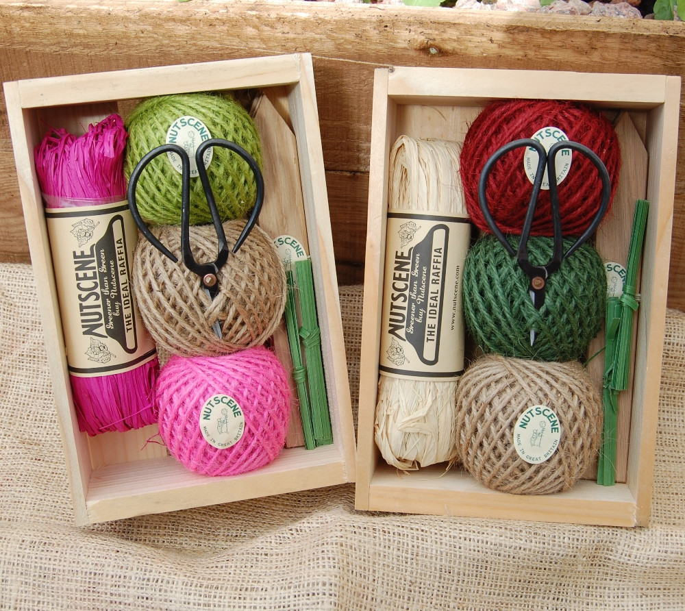 An image of Seed Tray Gift Set With Coloured Twine